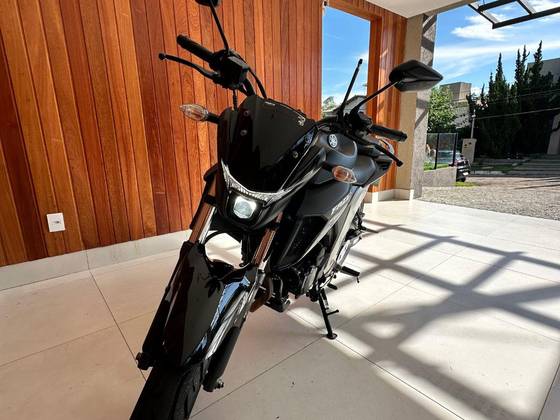 YAMAHA FZ25 FAZER ABS 